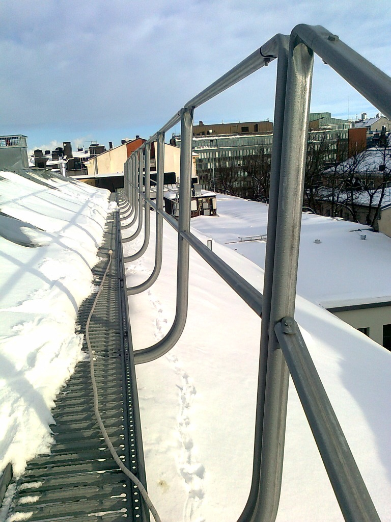 Katon kaide - JAM Pelti Oy, Vaaralankulma Katon kaide - JAM Pelti Oy, Vaaralankulma